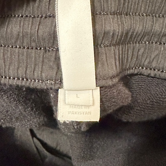 Y-3 Sweatshorts - Picture 6 of 6